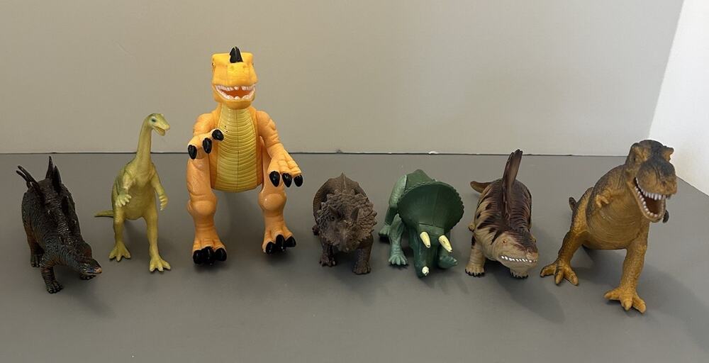 Dinosaurs Plastic and Rubber Toy Play Toddler Set of 7 Mixed Lot